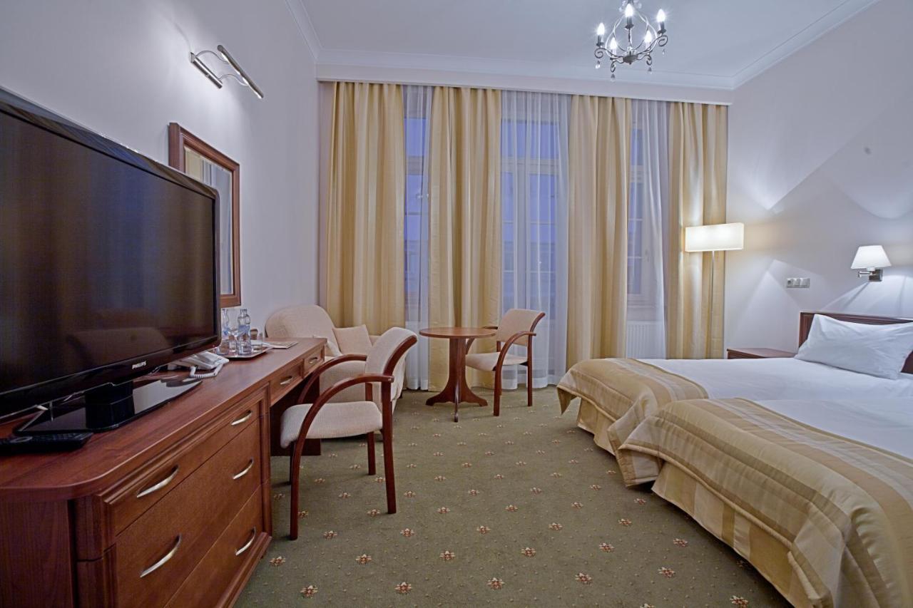 Hotel Masovia Giżycko Exterior foto